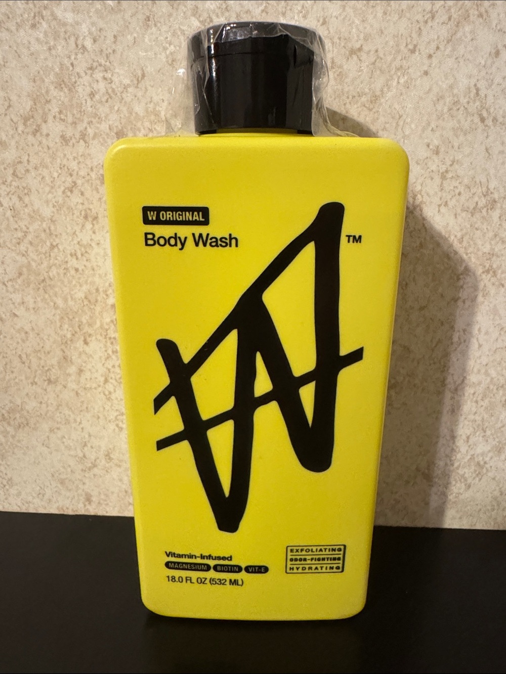 W Body Wash – Hydrating Vitamin-Infused Formula